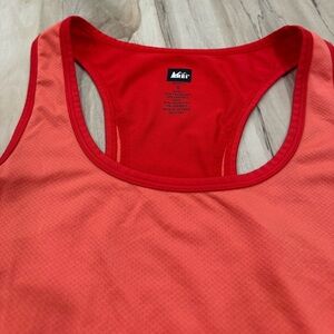 REI Woman’s Activewear Tank Small Orange/Red